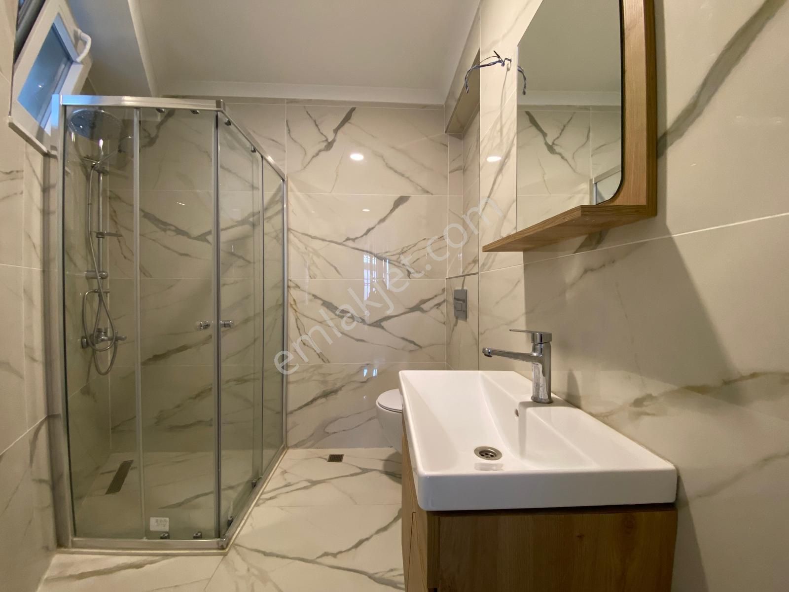 Üsküdar Bahçelievler De Full Eşyalı 1+1 Kiralık Bahçe Katı - Görsel 12