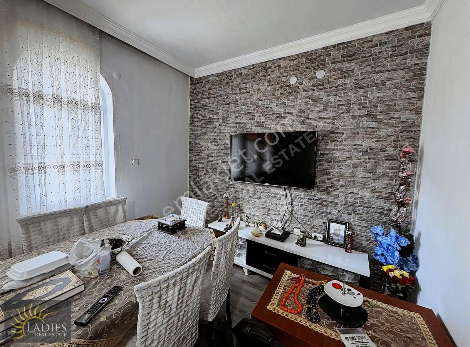 Karaçalı'da 517 M2 Arsa İçinde Satılık Müstakil Villa - Görsel 13