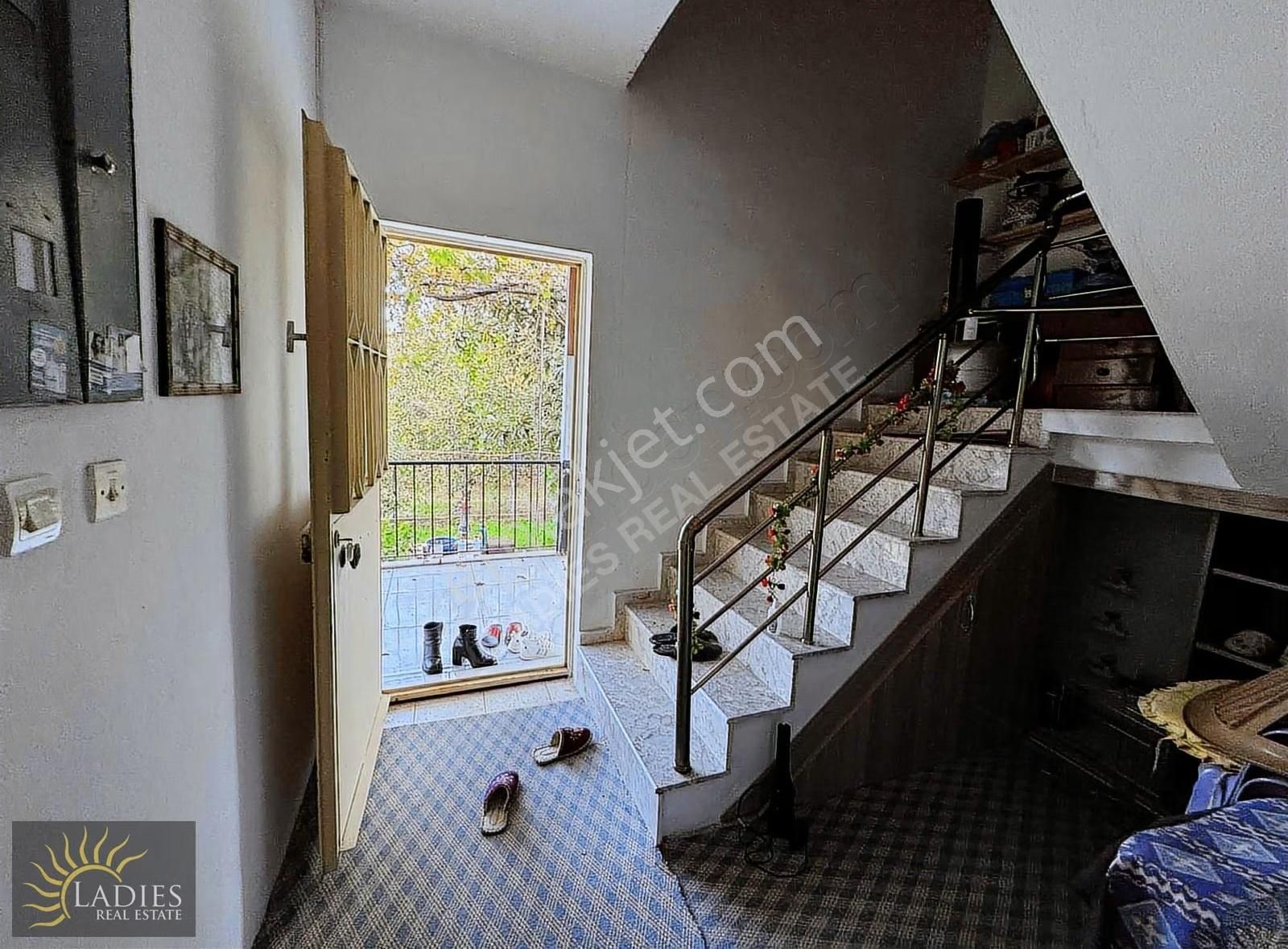 Karaçalı'da 517 M2 Arsa İçinde Satılık Müstakil Villa - Görsel 11