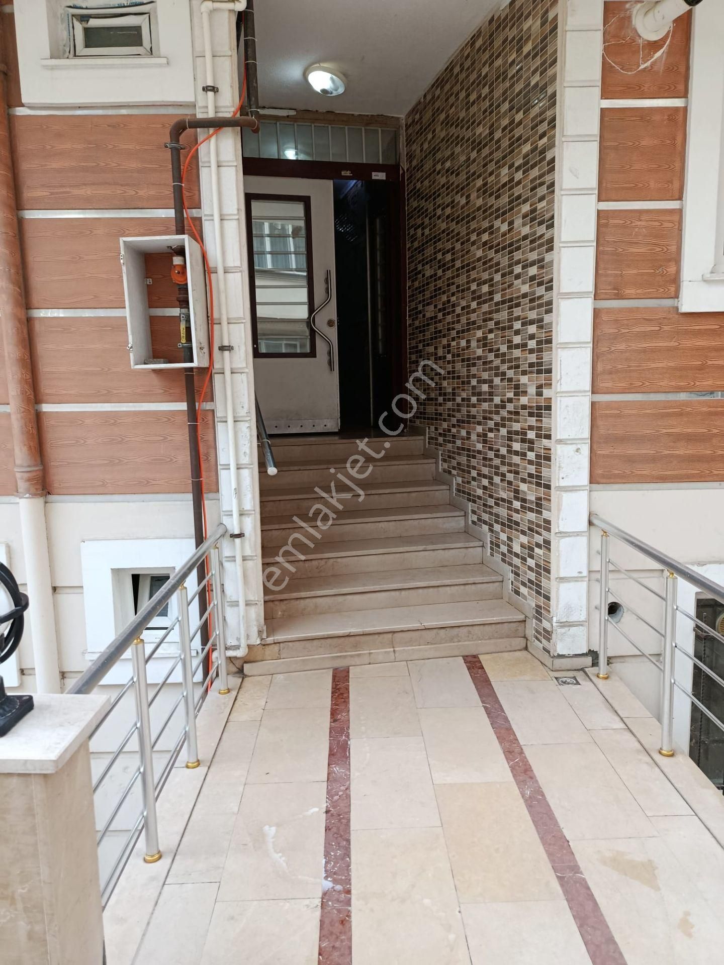 Beylikdüzü Gürpınar'da Satılık 2+1 Bakımlı Daire - Görsel 8