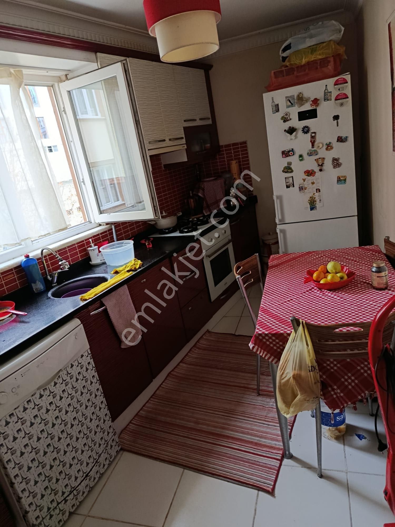 Beylikdüzü Gürpınar'da Satılık 2+1 Bakımlı Daire - Görsel 13