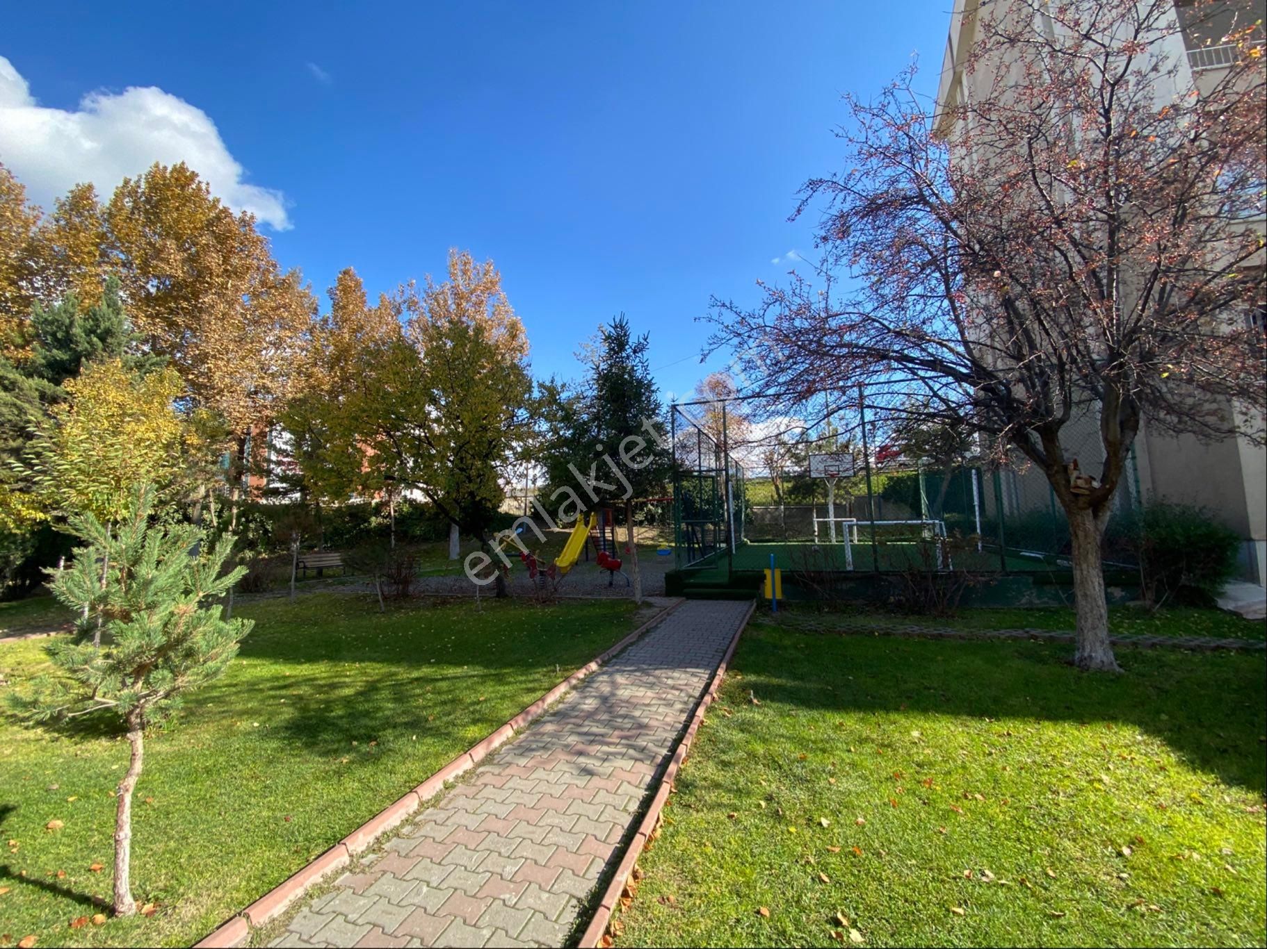 A L C Den Ay Yıldız 'da Ara Kat Siteiçi 3+1 Kiralık Daire - Görsel 25