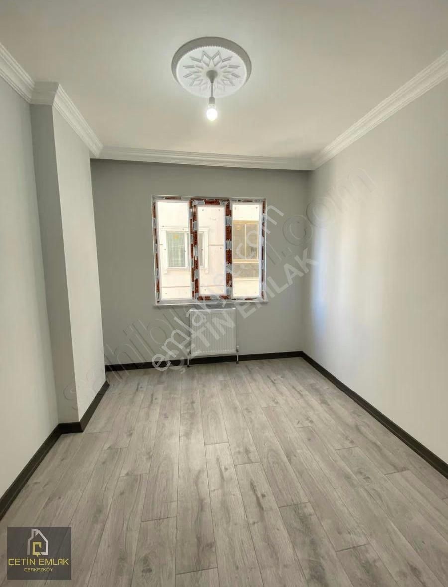 Çetin'den Tepe'de Emsalsiz 145m² 3+1 İskanlı Arakat Ön Cepe - Görsel 2