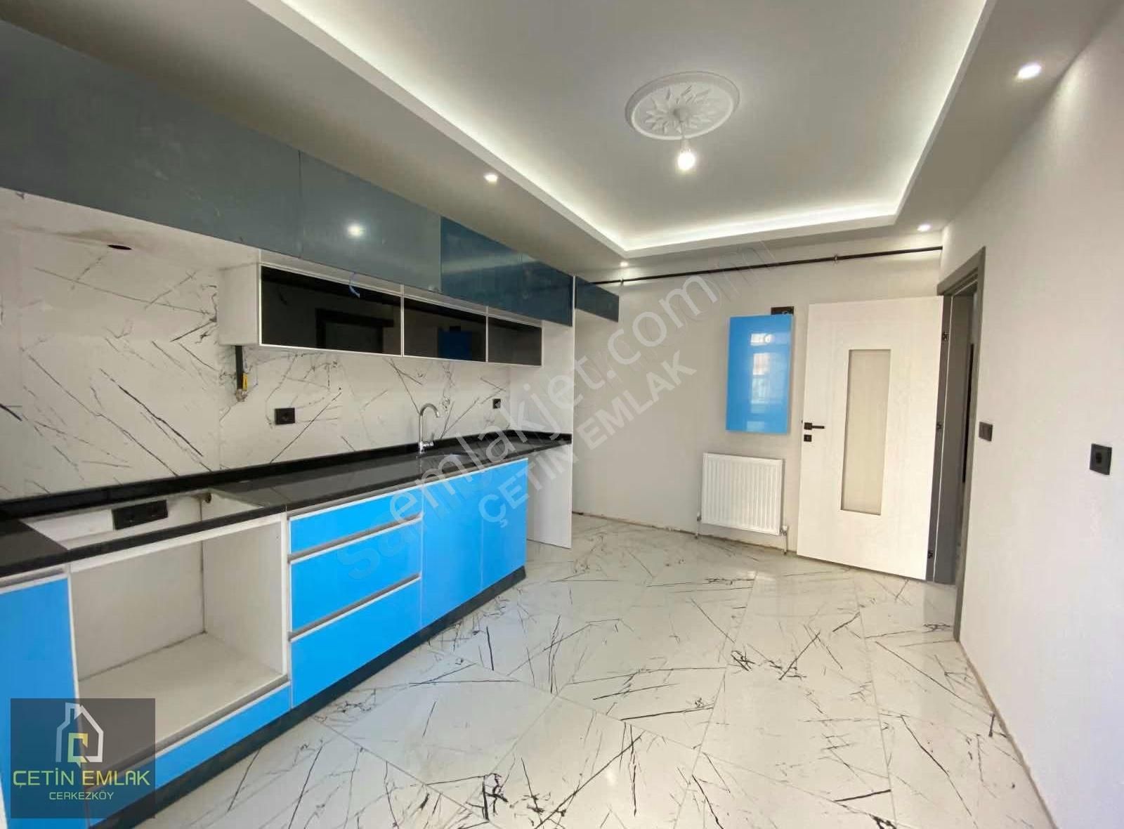 Çetin'den Tepe'de Emsalsiz 145m² 3+1 İskanlı Arakat Ön Cepe - Görsel 9