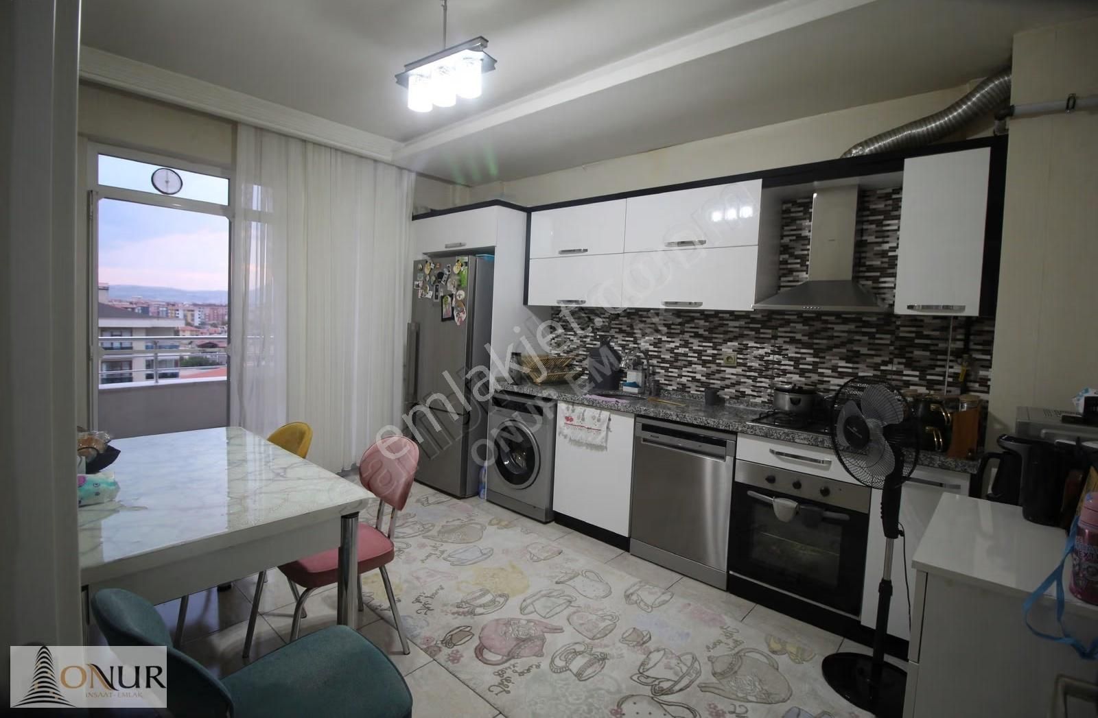Onur Emlak Akabe Mah.fetih Cad. Ara Kat 3+1 Satılık Geniş Daire - Görsel 10