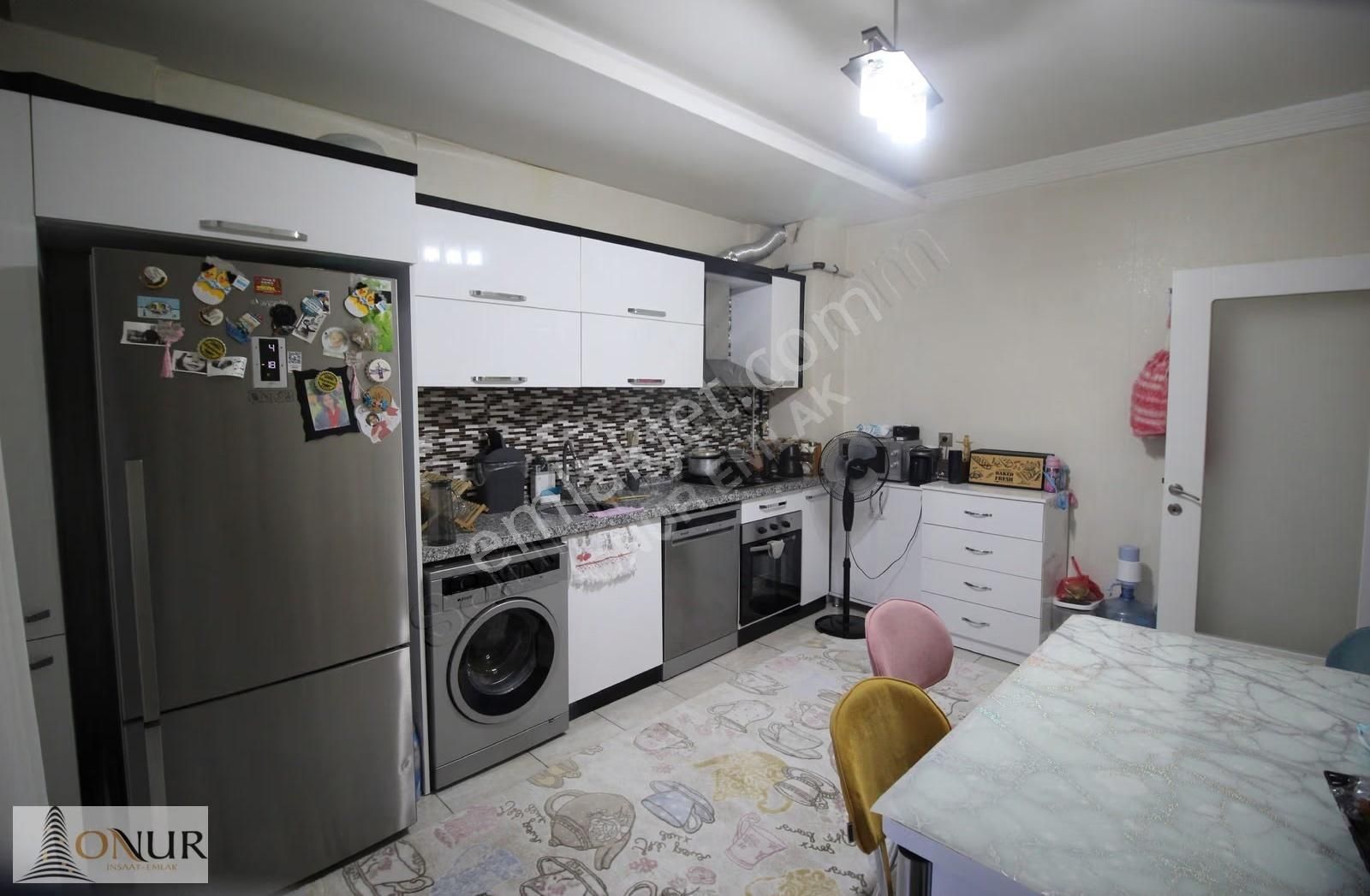 Onur Emlak Akabe Mah.fetih Cad. Ara Kat 3+1 Satılık Geniş Daire - Görsel 26