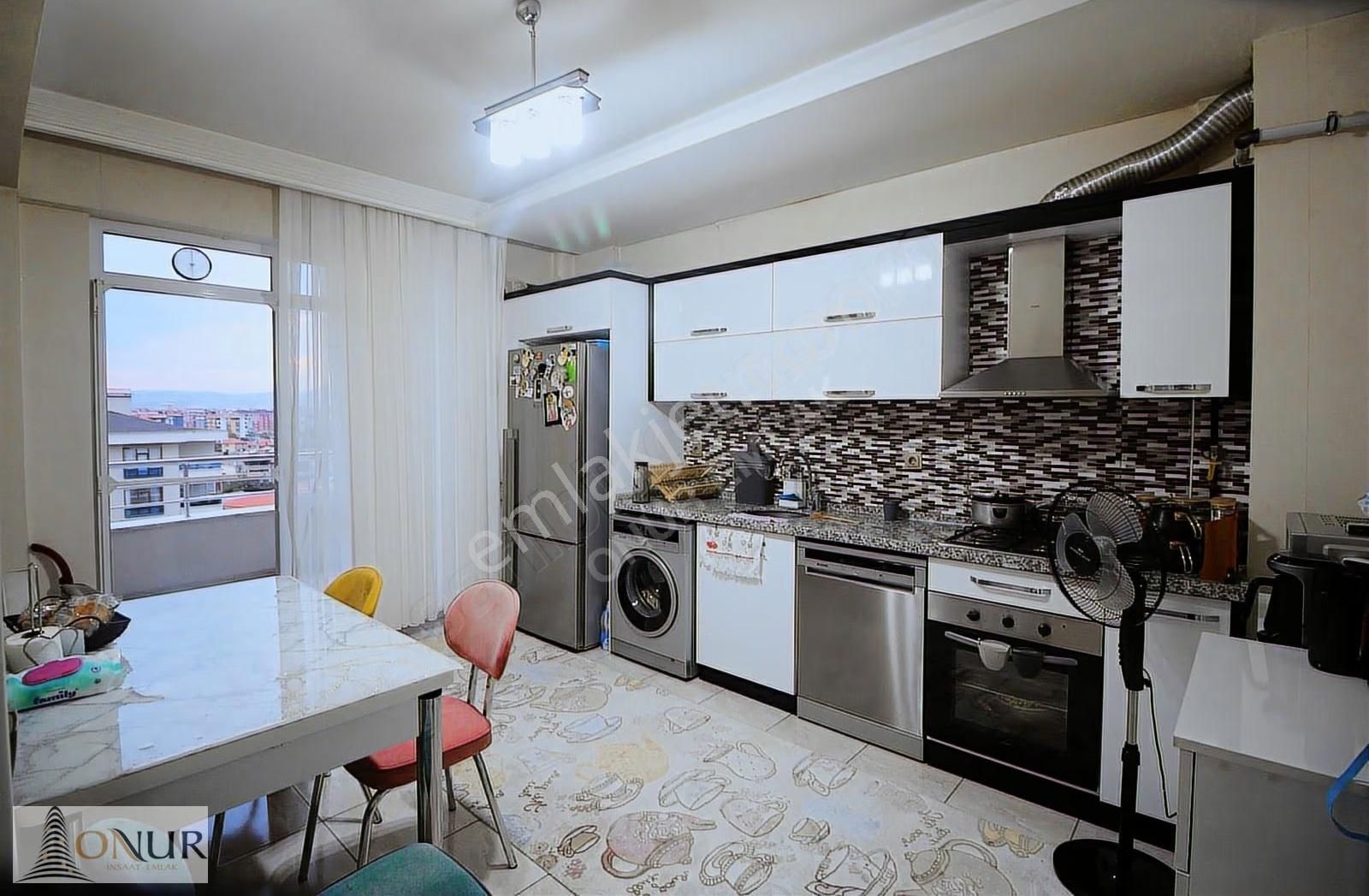 Onur Emlak Akabe Mah.fetih Cad. Ara Kat 3+1 Satılık Geniş Daire - Görsel 28