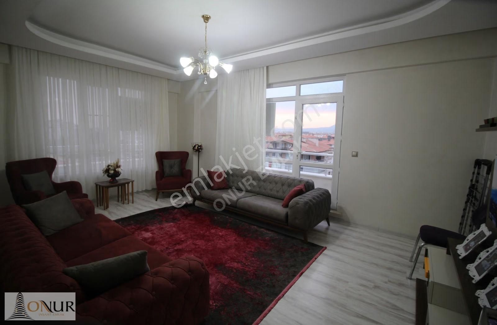 Onur Emlak Akabe Mah.fetih Cad. Ara Kat 3+1 Satılık Geniş Daire - Görsel 33