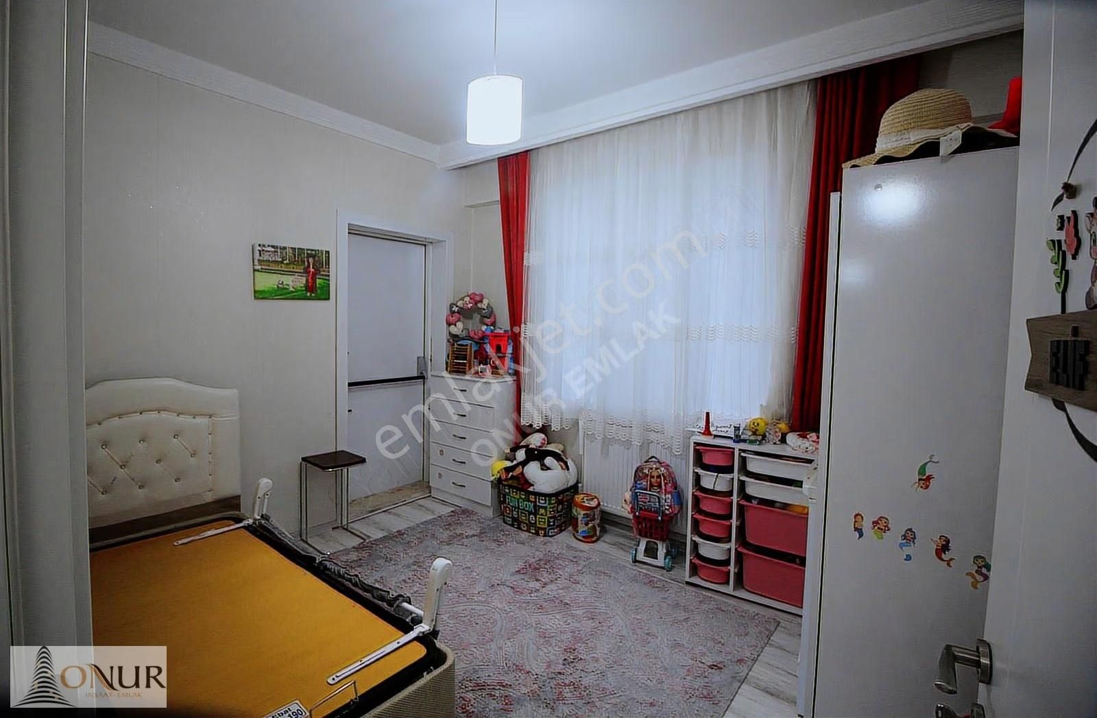 Onur Emlak Akabe Mah.fetih Cad. Ara Kat 3+1 Satılık Geniş Daire - Görsel 13