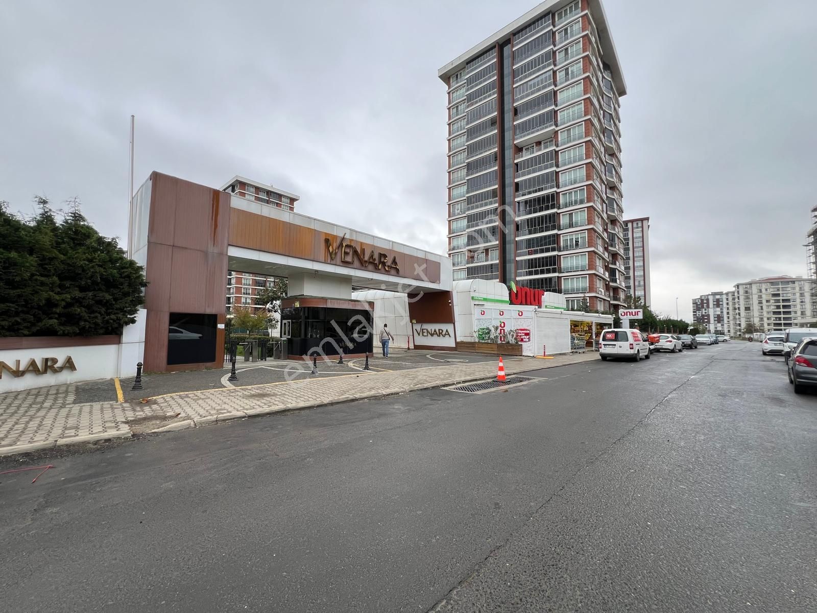 Molla Team'den Venara Sitesin'de 120m2 Kiralık 2+1 Daire