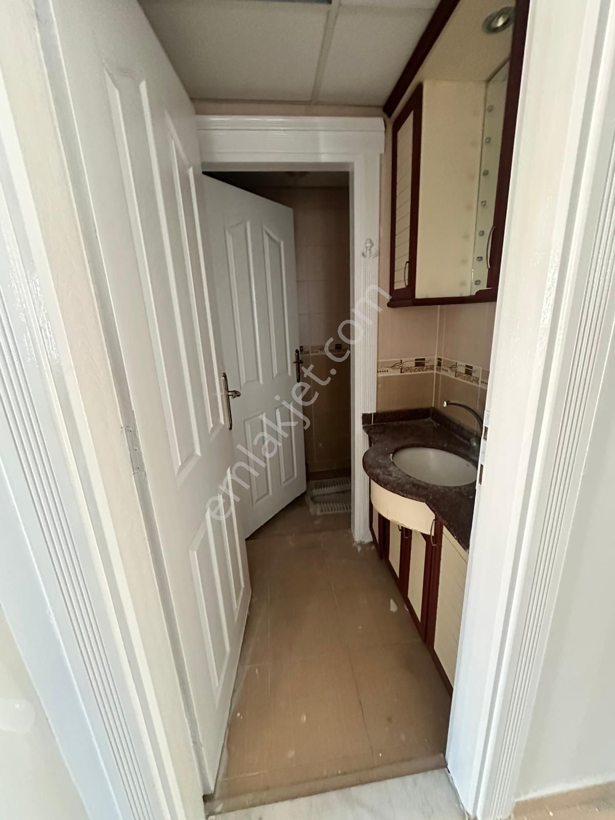 Binevler Mahallesinde Satılık 3+1 Bakımlı Asansörlü Daire - Görsel 14
