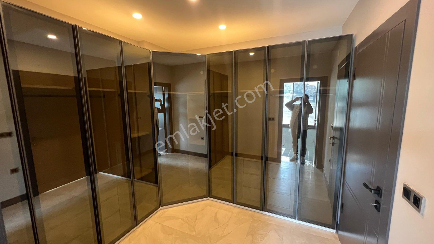 Deniz Manzaralı Eşyalı Satılık Villa - Görsel 12