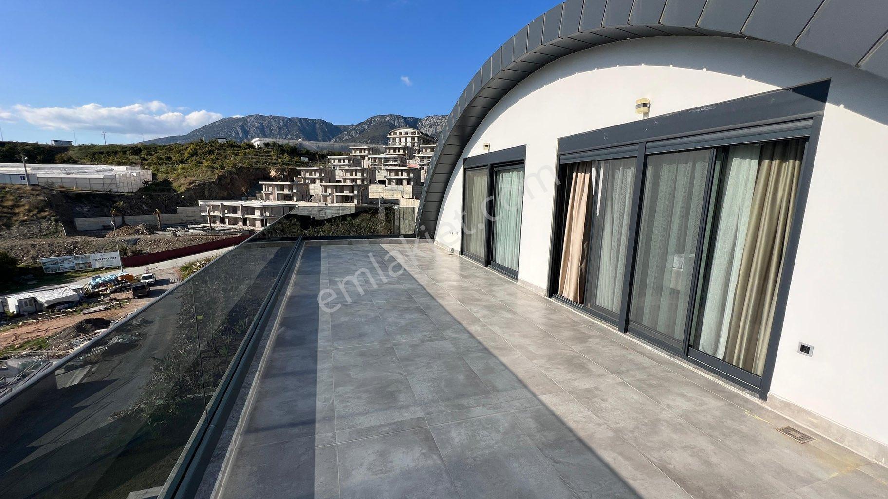 Deniz Manzaralı Eşyalı Satılık Villa - Görsel 21