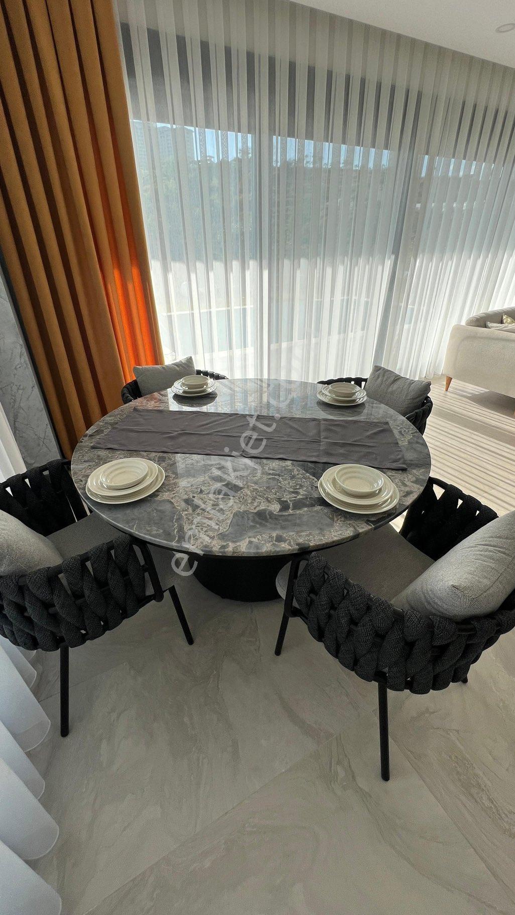 Deniz Manzaralı Eşyalı Satılık Villa - Görsel 5