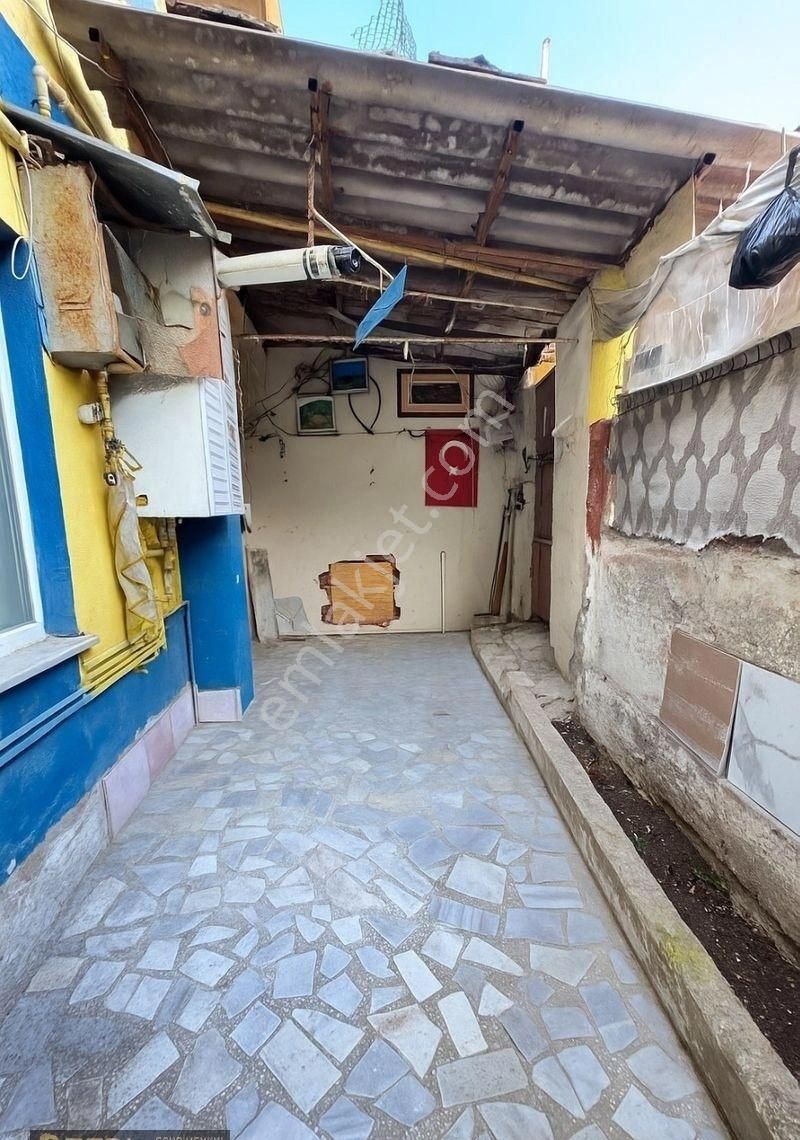 🏡 Real'den Çınarlı Mahallesi’nde Merkezi Konumda, Bahçeli 2 Katlı Müstakil Ev! - Görsel 7