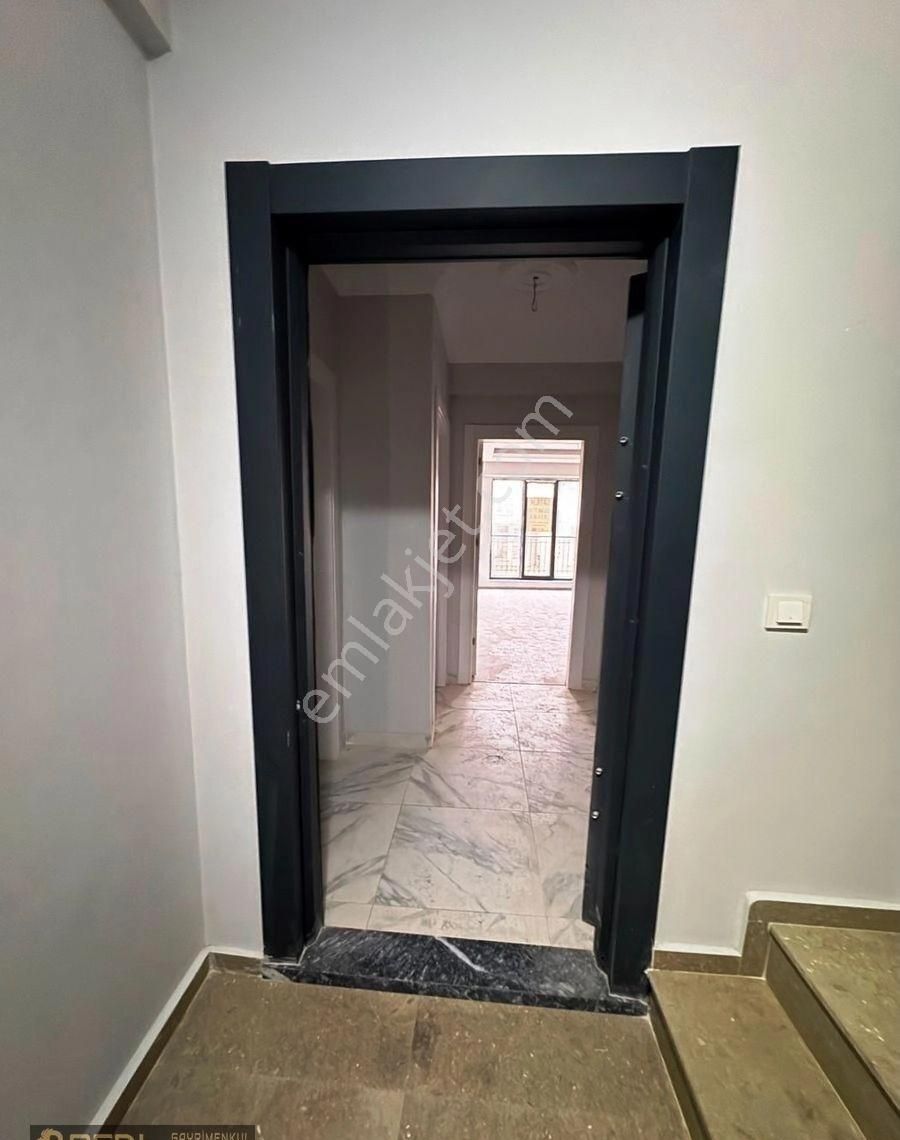 🏡 Real'den Çınarlı Mahallesi’nde Merkezi Konumda, Asansörlü 2+0 Ferah Daire! - Görsel 2