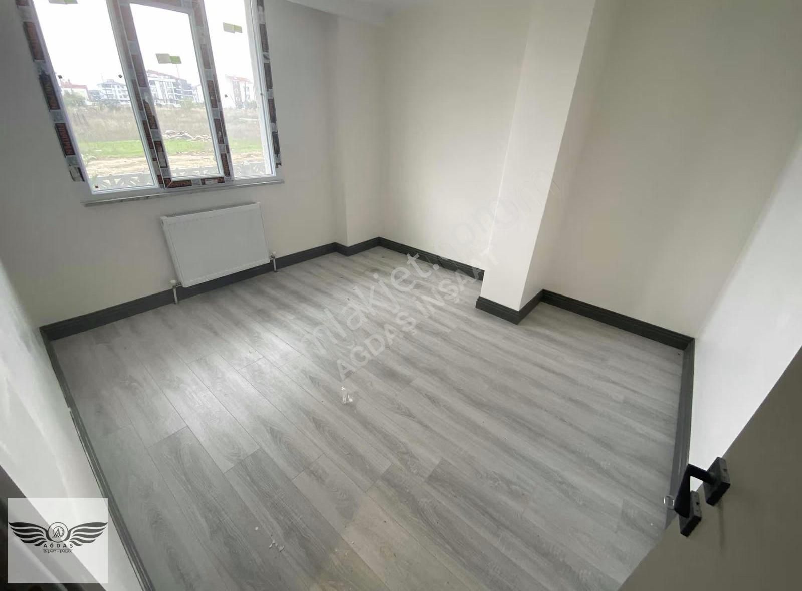 Kapaklı Bahçelievlerde 1+1 Ön Cephe Sıfır Daire - Görsel 6