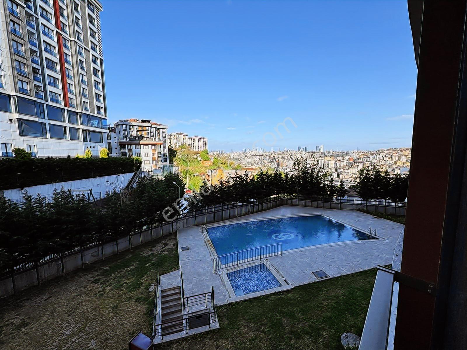 Eyüp Karadolapta Hisarpanorama Sitesınde Satılık 1+1 Daire - Görsel 2
