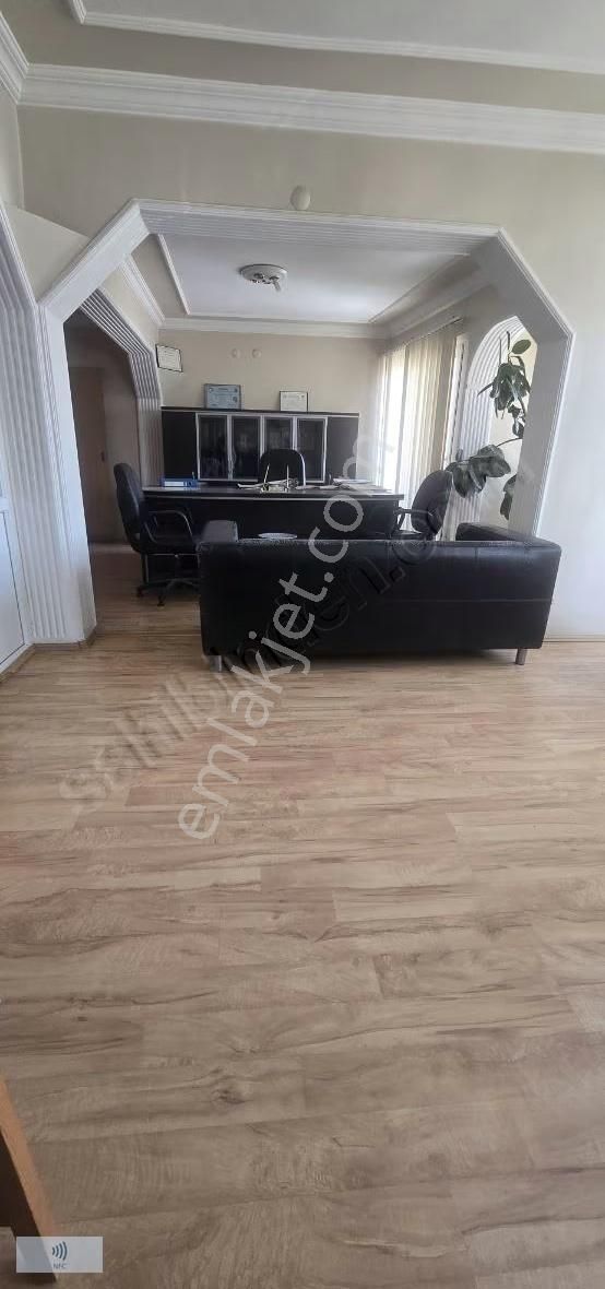 Menderes Merkezde Satılık İş Yeri Ve Ofis - Görsel 6