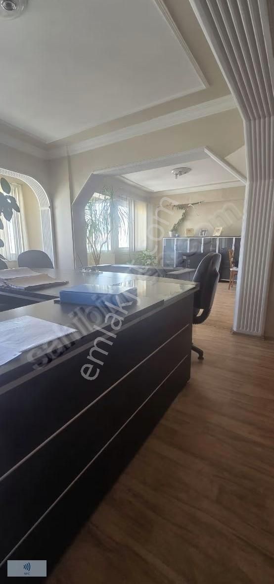 Menderes Merkezde Satılık İş Yeri Ve Ofis - Görsel 12