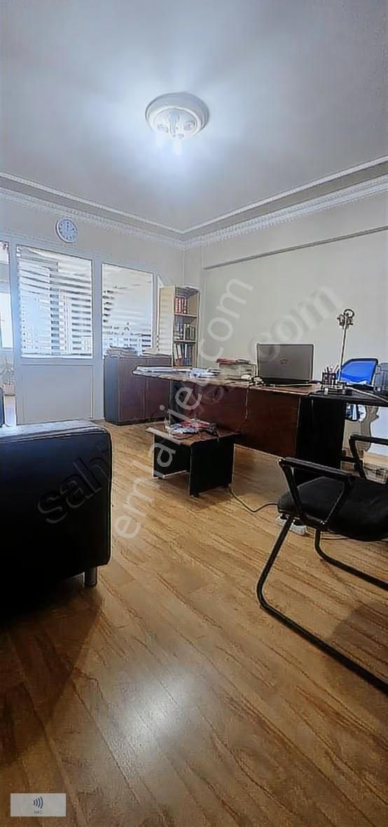 Menderes Merkezde Satılık İş Yeri Ve Ofis - Görsel 14