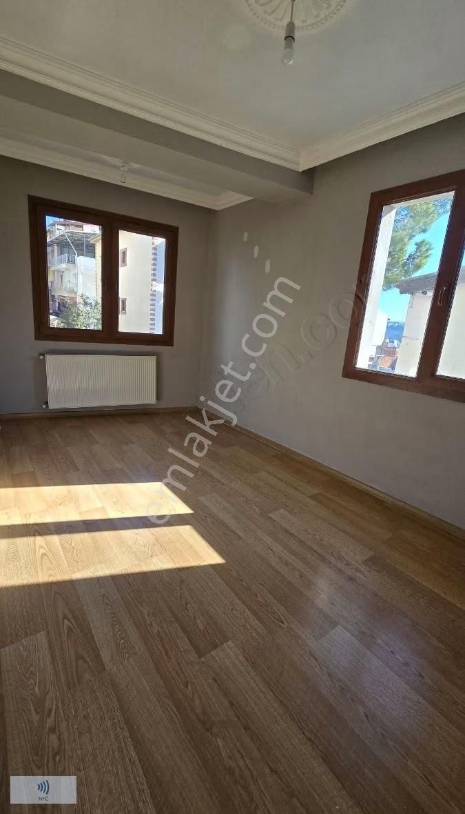Bornova Kiralık 3+1 Daire - Görsel 2