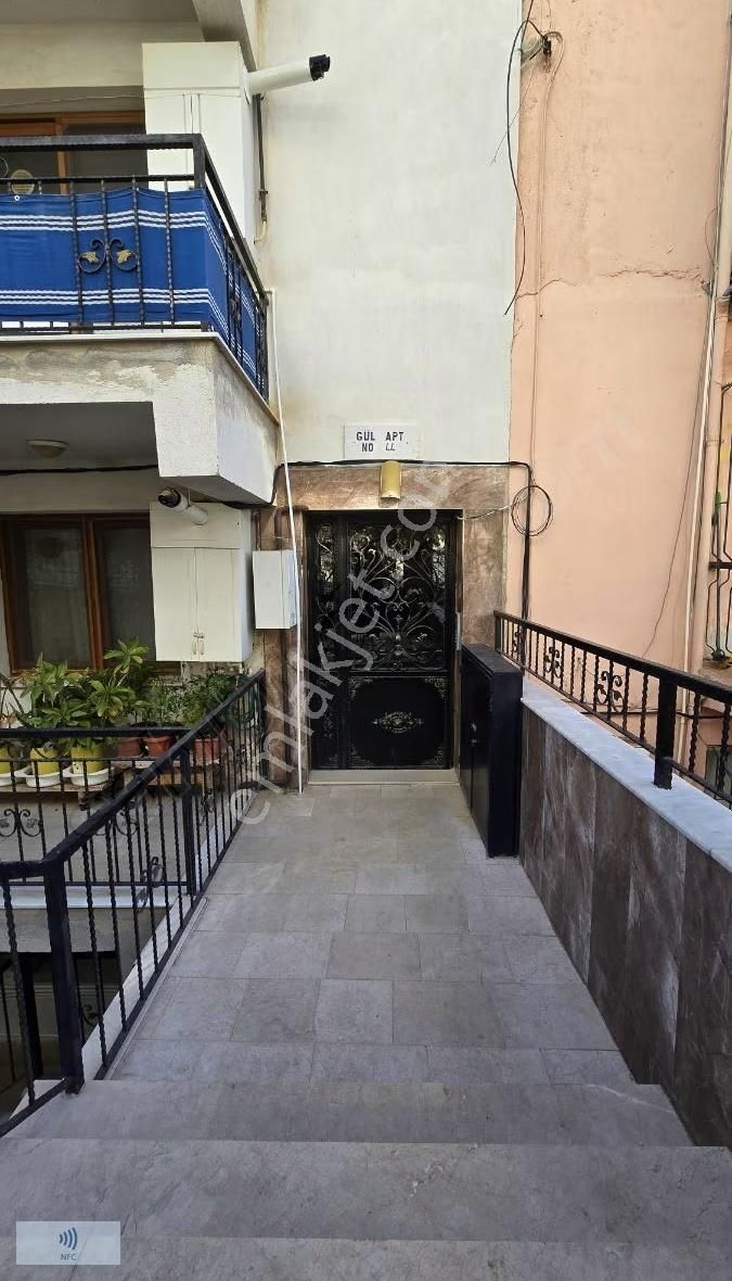 Bornova Kiralık 3+1 Daire - Görsel 13