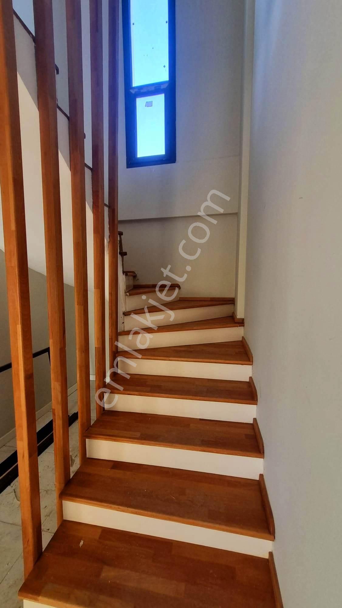 Yaylaköy'de Deniz Manzaralı Havuzlu 5+2 Müstakil Sıfır Villa - Görsel 23