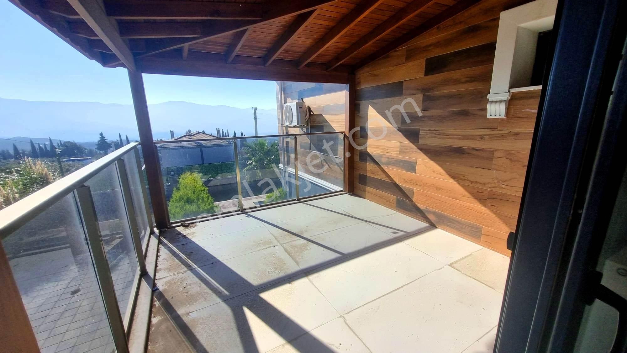 Yaylaköy'de Deniz Manzaralı Havuzlu 5+2 Müstakil Sıfır Villa - Görsel 18