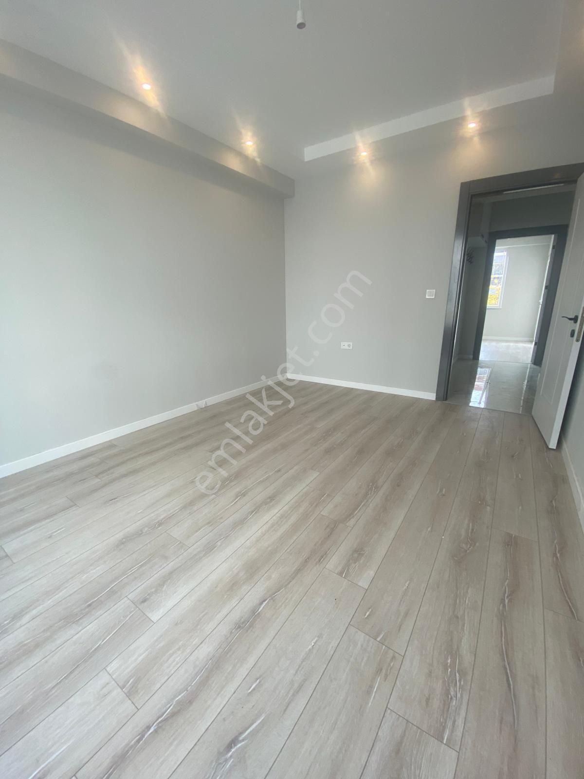 Esentepe Mahallesi Eğitimciler Caddesi Yakını Sırmalılar Sokak Dibi 2+0 Daire Satılıktır - Görsel 9