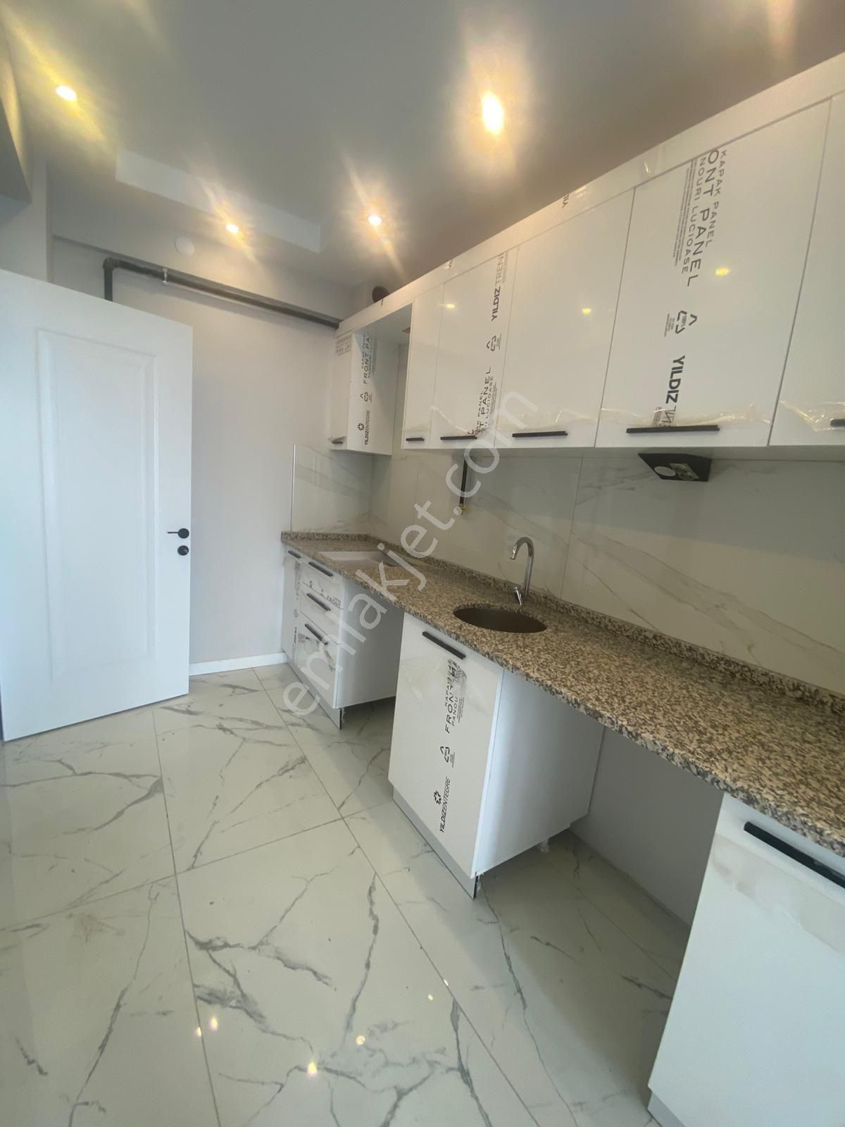 Esentepe Mahallesi Eğitimciler Caddesi Yakını Sırmalılar Sokak Dibi 2+0 Daire Satılıktır - Görsel 10