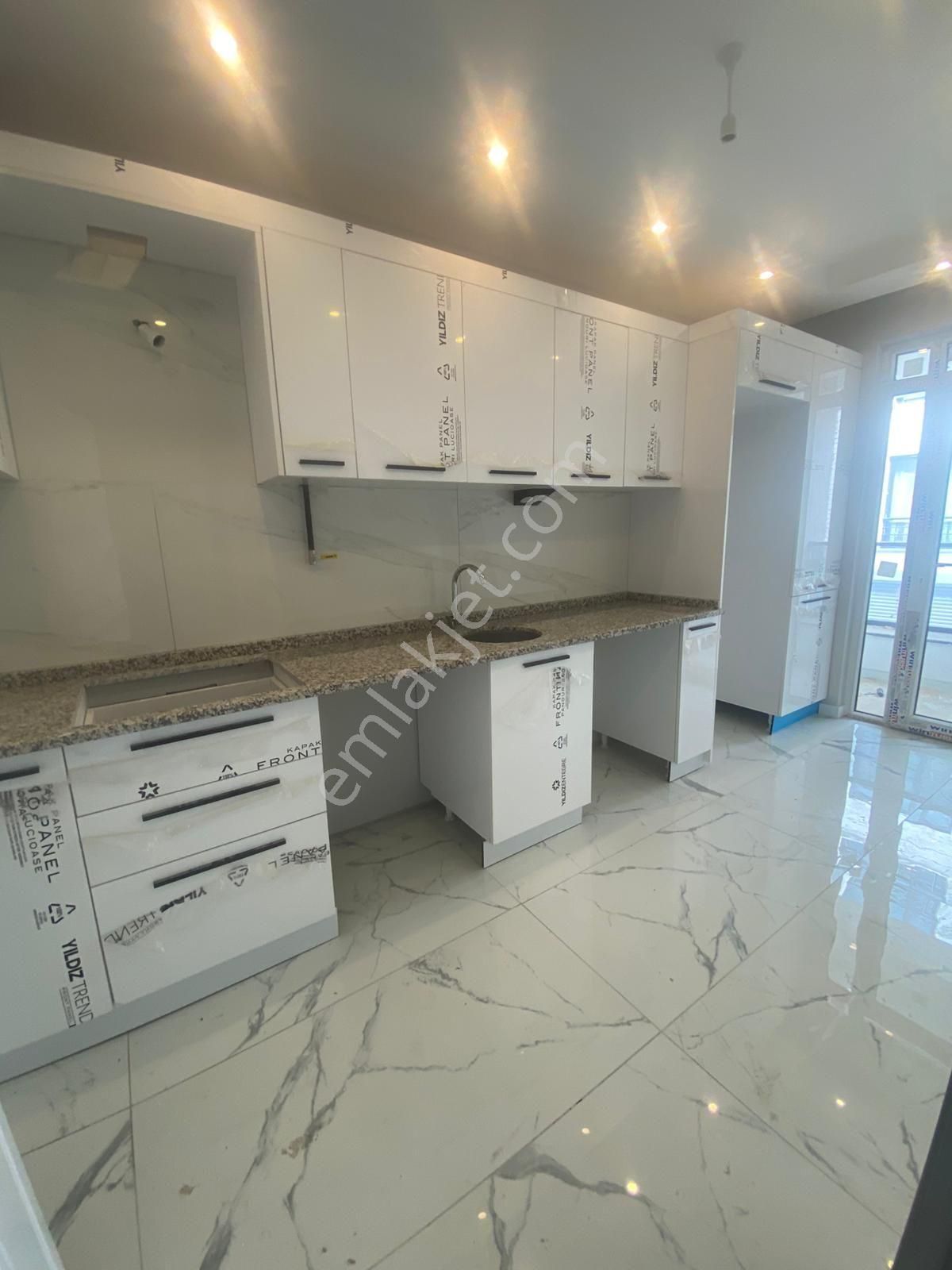 Esentepe Mahallesi Eğitimciler Caddesi Yakını Sırmalılar Sokak Dibi 2+0 Daire Satılıktır - Görsel 14