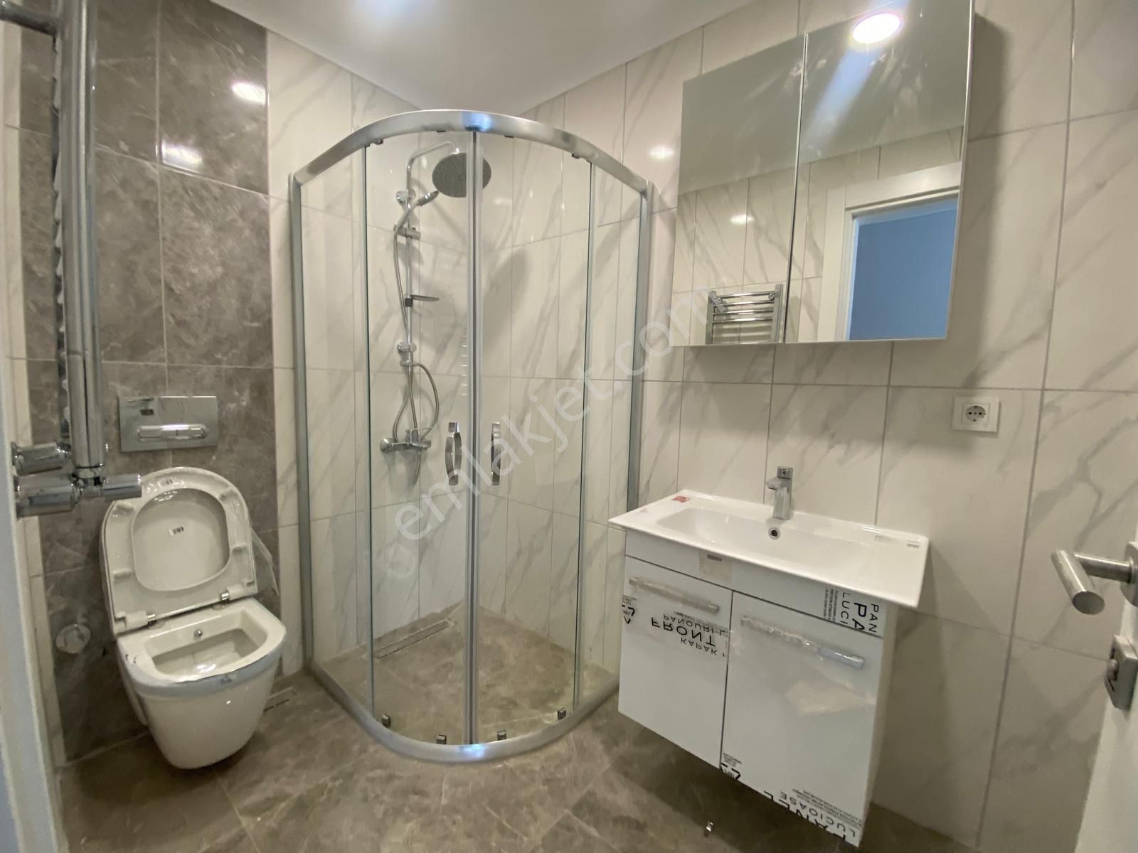 Bahçelievler Çalışlar Yakını Köşe Konumlu 5+2 Kiralık Daire - Görsel 27