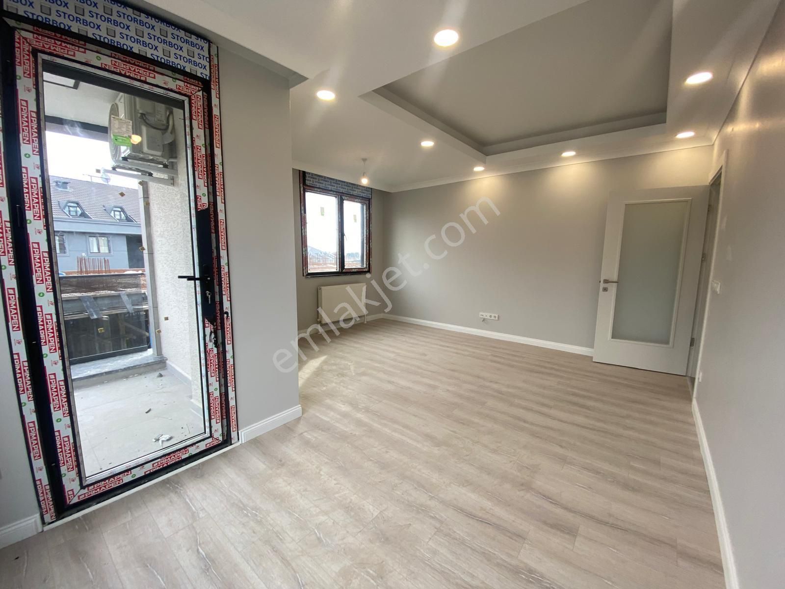 Bahçelievler Çalışlar Yakını Köşe Konumlu 5+2 Kiralık Daire - Görsel 3