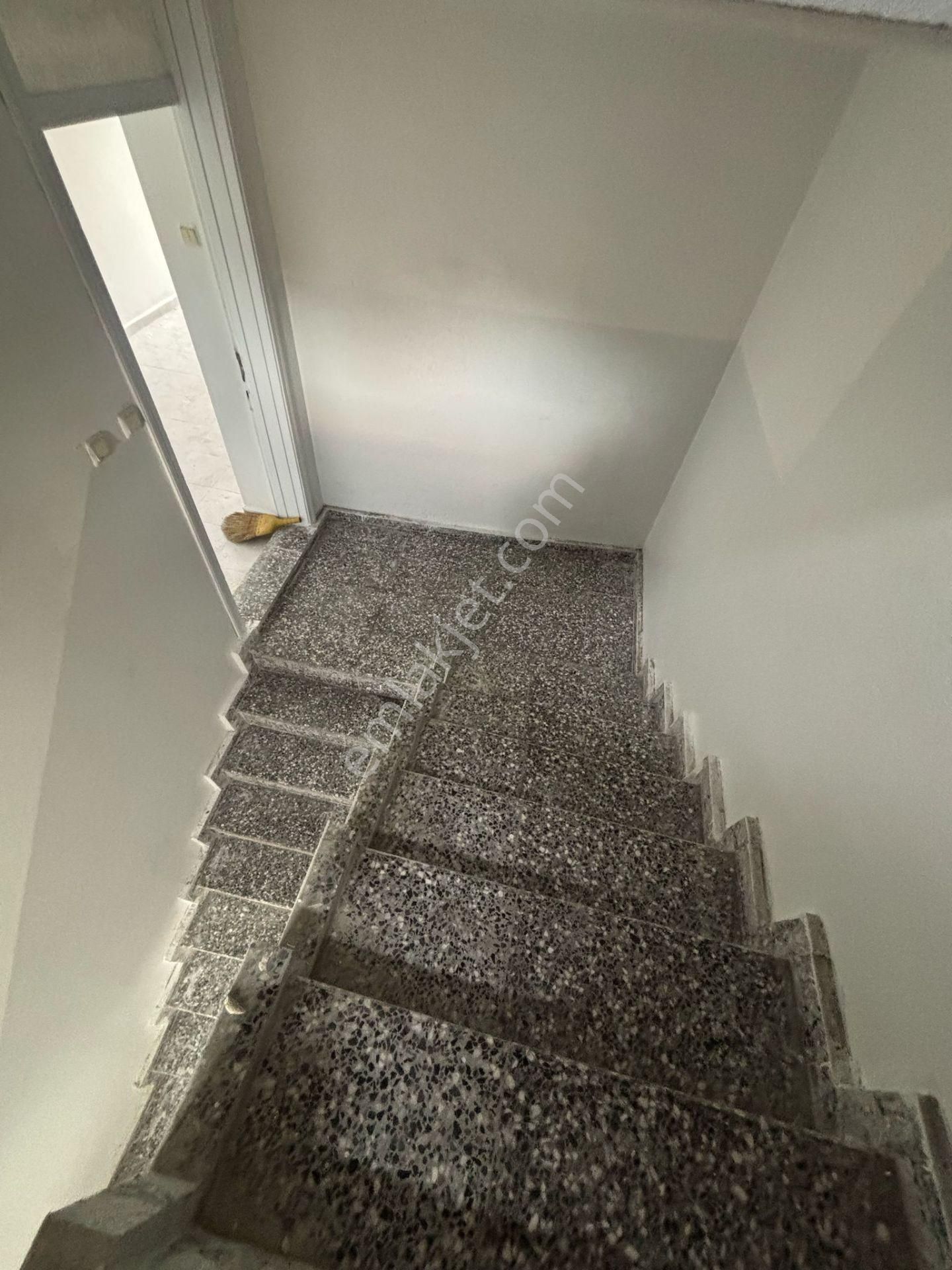 Karşıyaka Mahallesinde Dülük Caddesinde Satılık Bina - Görsel 2