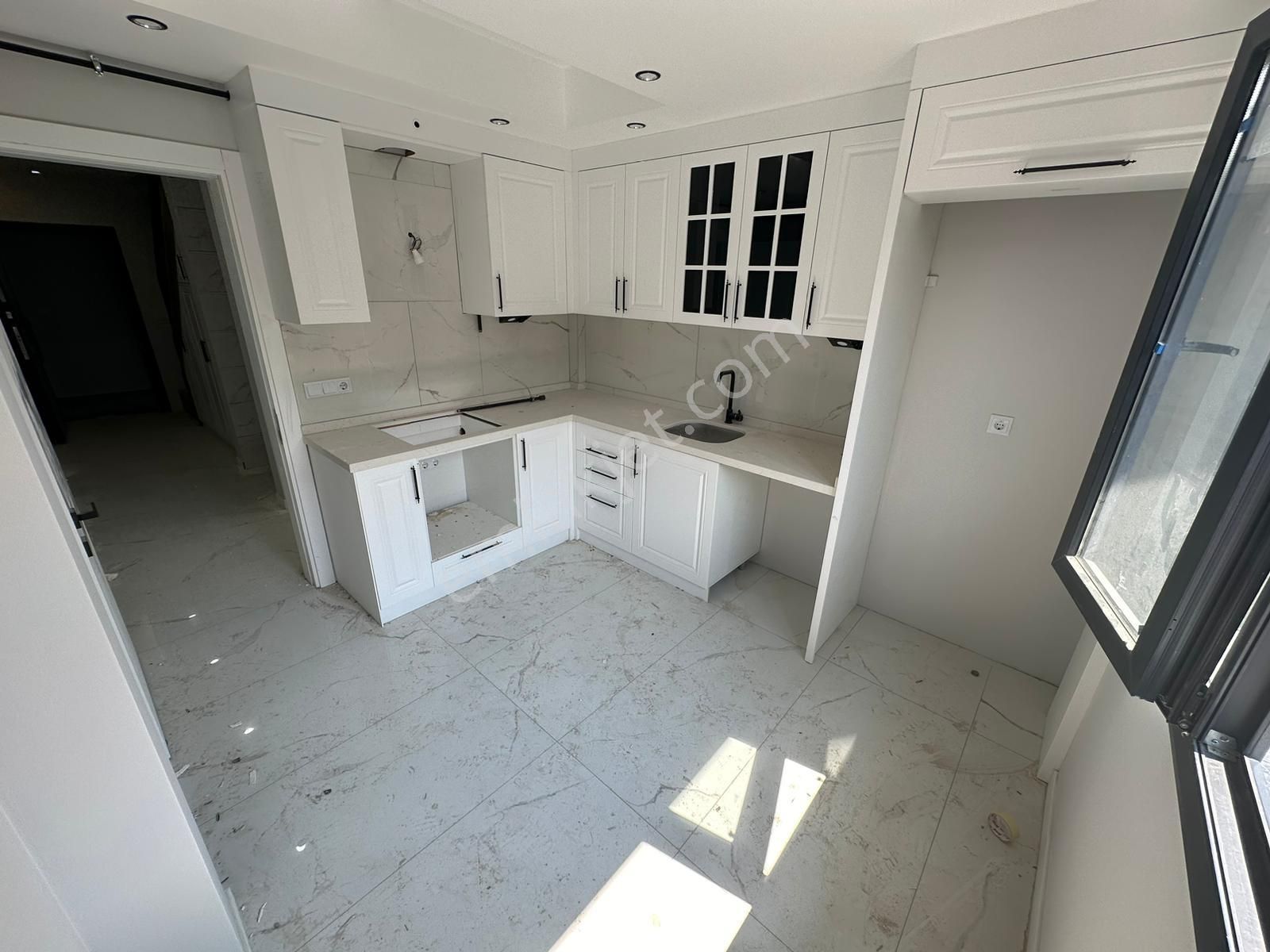 Ender Uysal Gayrimenkulden Hürriyet Mahallesin De Satılık 2+1 Dublex Sıfır Daire..