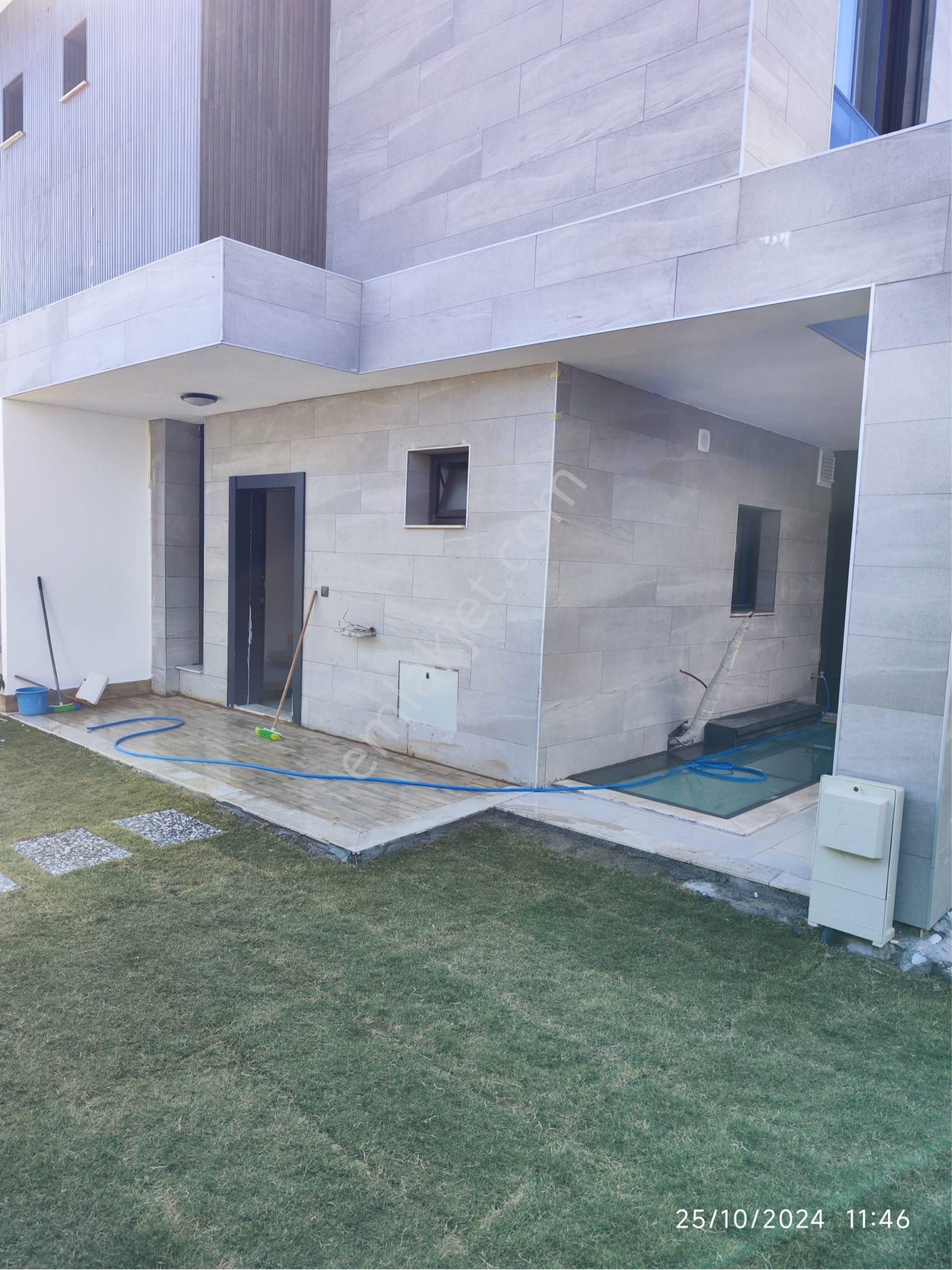 Karaova'da Müstakil Özel Havuzlu 4+1 Satılık Villa - Görsel 15