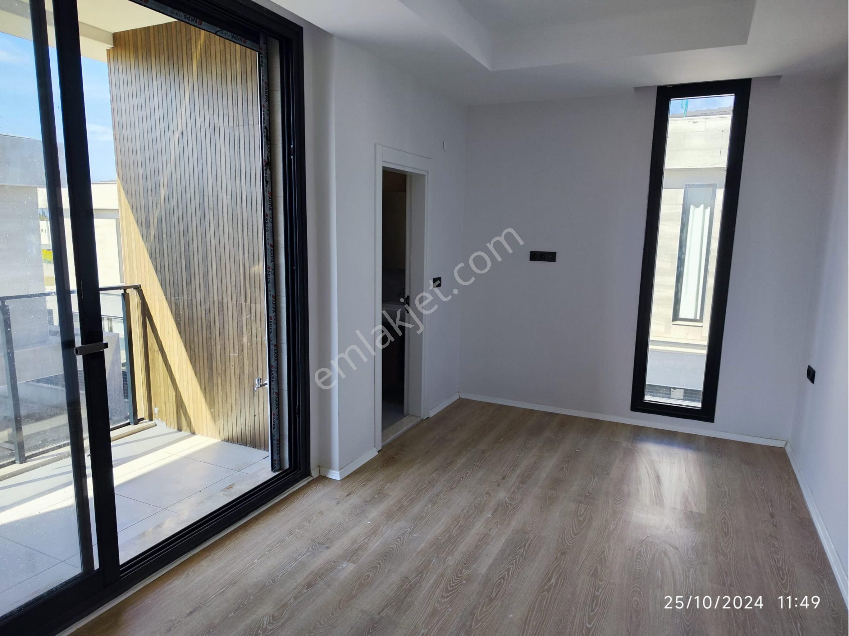 Karaova'da Müstakil Özel Havuzlu 4+1 Satılık Villa - Görsel 7