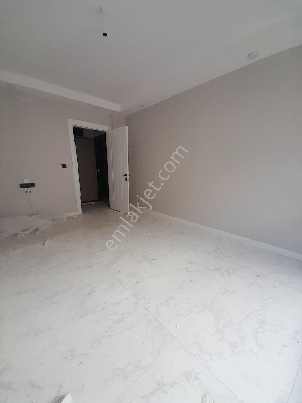 Sütlüce Mahallesinde 2.kat Sıfır Köşe Başı Satılık - Görsel 7