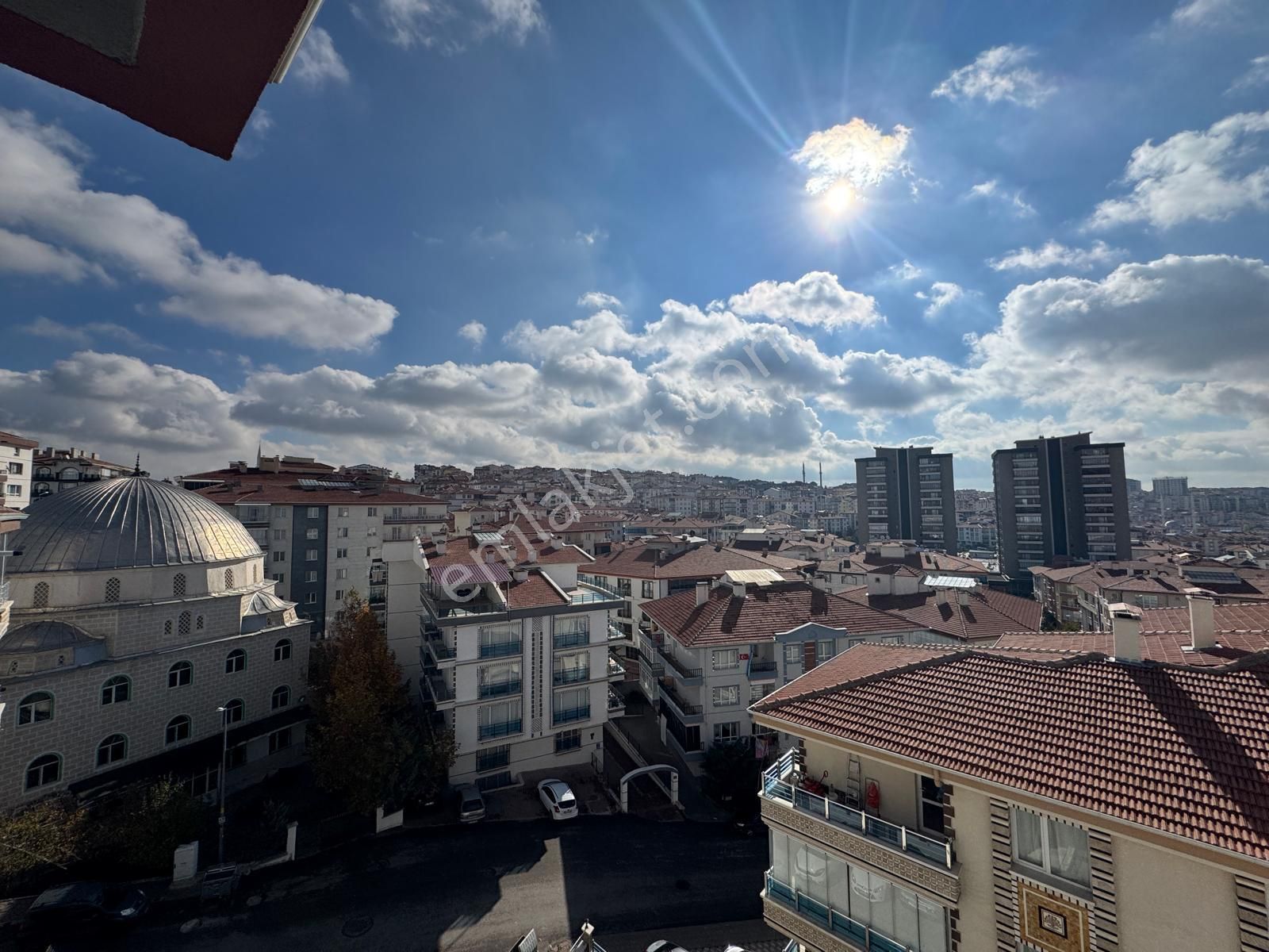 Kanuni'de Asansörlü Full Yapılı Manzaralı Geniş M2 Satılık 3+1