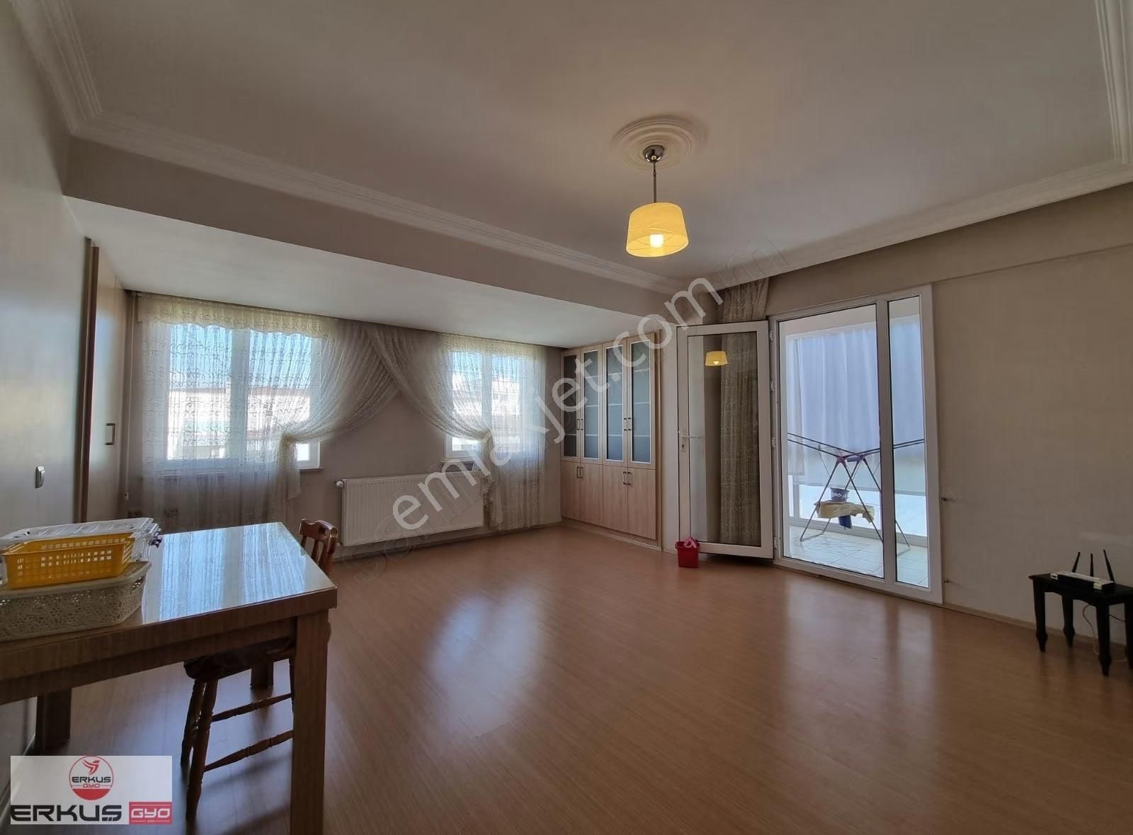 Erkuş Tan Ferhatlar Koleji Yol Üstü Harika Konumda Geniş 3+1 - Görsel 24