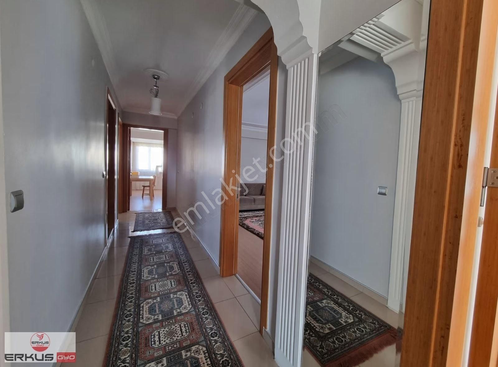 Erkuş Tan Ferhatlar Koleji Yol Üstü Harika Konumda Geniş 3+1 - Görsel 18