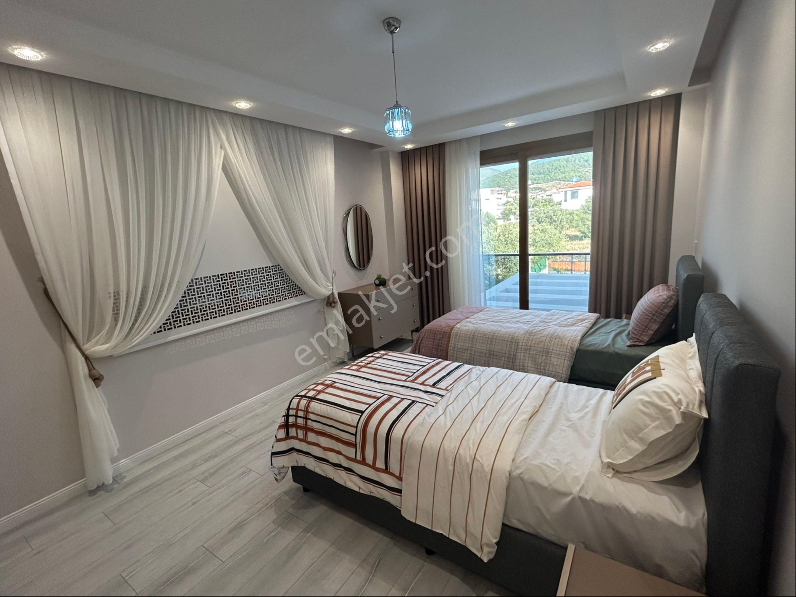 Didim Albükte Sahile Yakın Eşyalı 4+1 Lüks Villa - Görsel 27