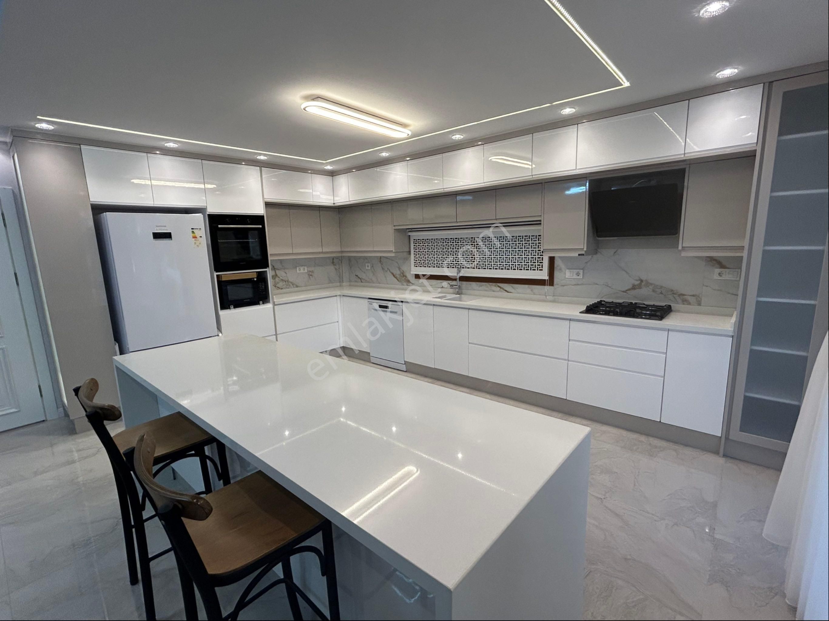 Didim Albükte Sahile Yakın Eşyalı 4+1 Lüks Villa - Görsel 15