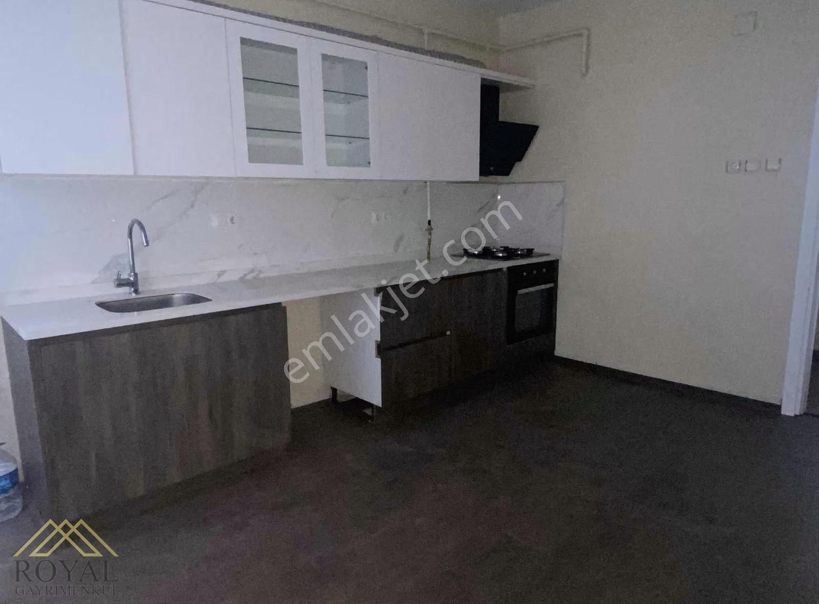 Royal'den Yeni Mahalle'de 3+1 Geniş Kiralık Daire - Görsel 6