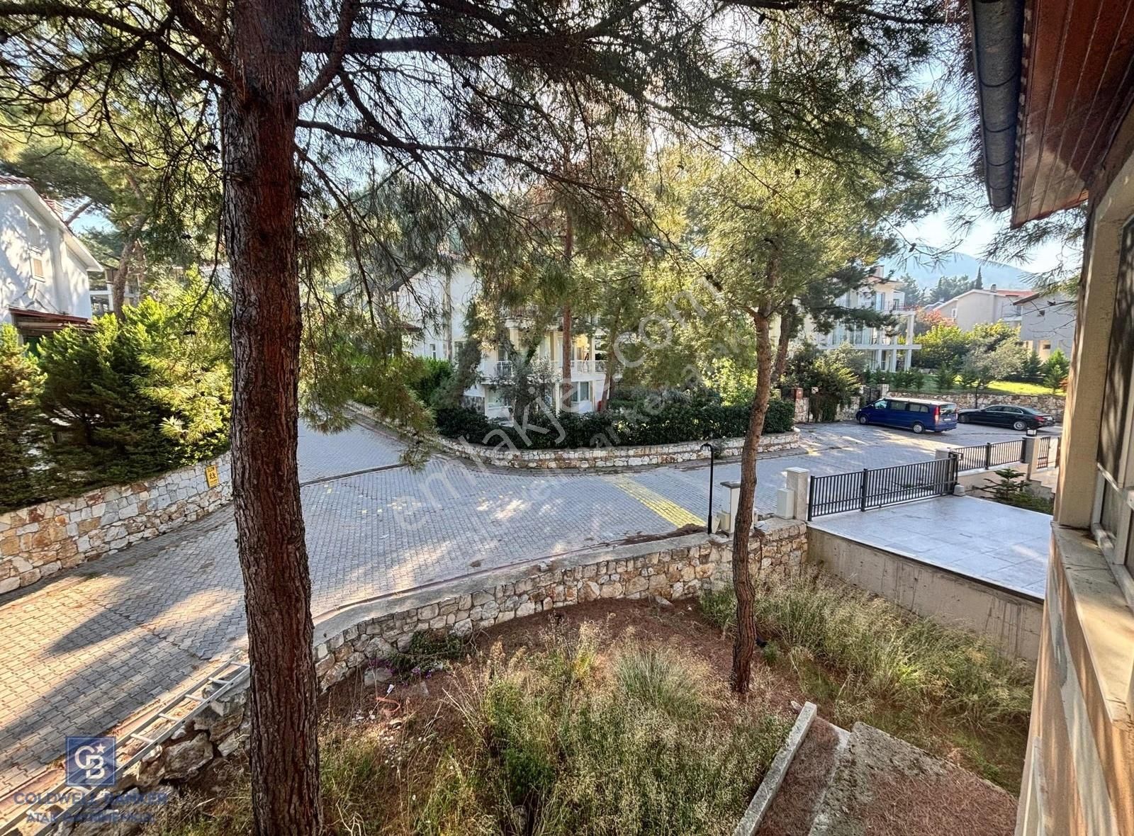 Urla Kalabakta Çamlıbel Sitesi Satılık Müstakil Villa - Görsel 10