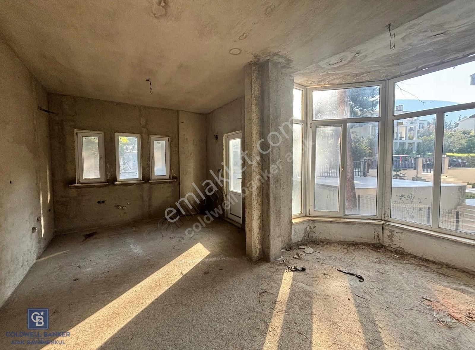 Urla Kalabakta Çamlıbel Sitesi Satılık Müstakil Villa - Görsel 20