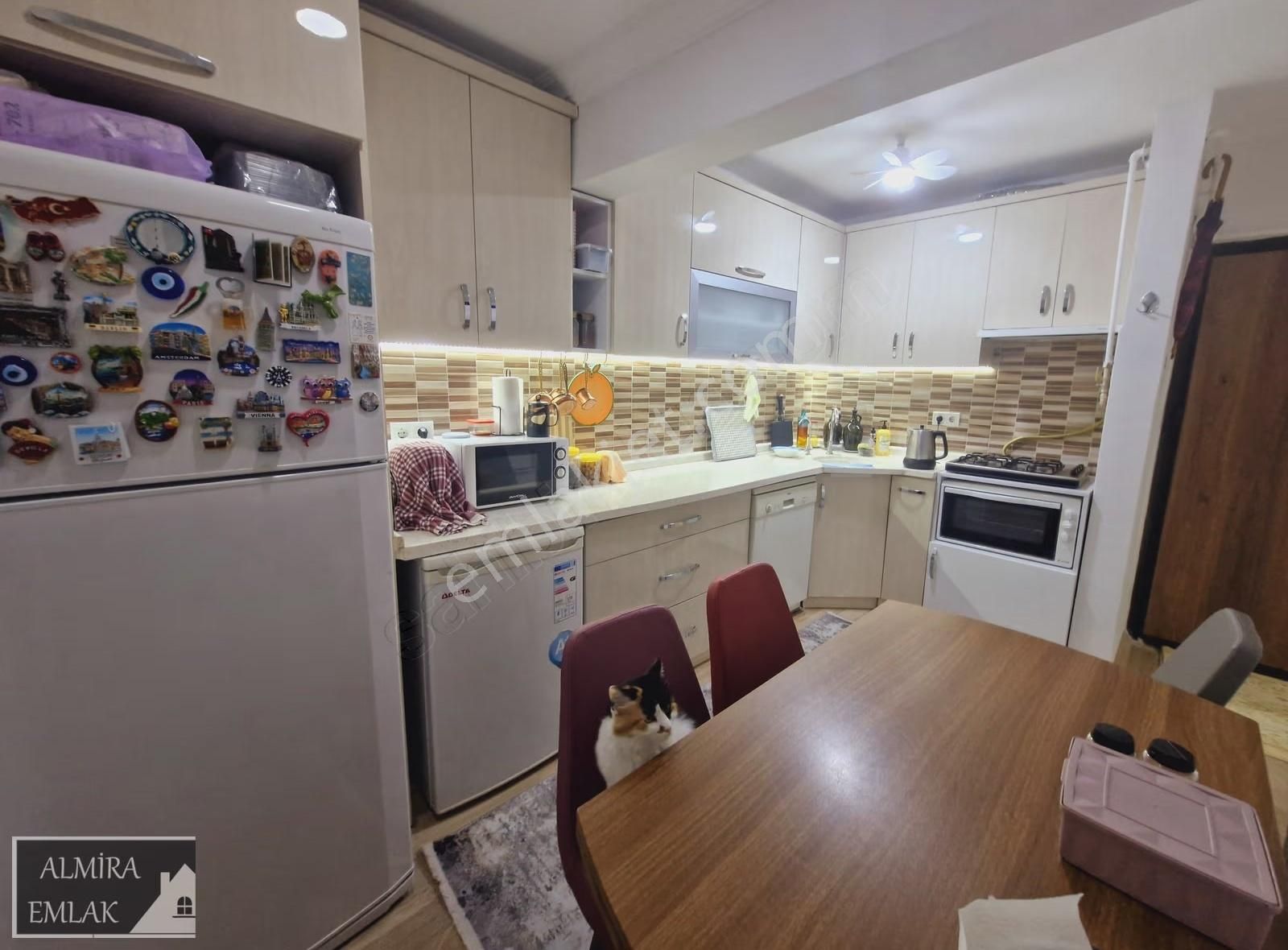 Cadde Üzeri Mero İst Yakını 2+1 90m2 Lüks Bakımlı D.gaz Bahçeli - Görsel 6