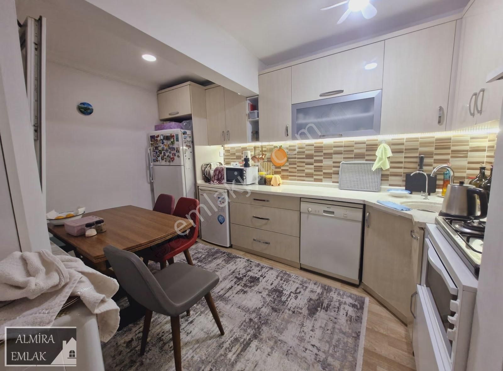 Cadde Üzeri Mero İst Yakını 2+1 90m2 Lüks Bakımlı D.gaz Bahçeli - Görsel 26