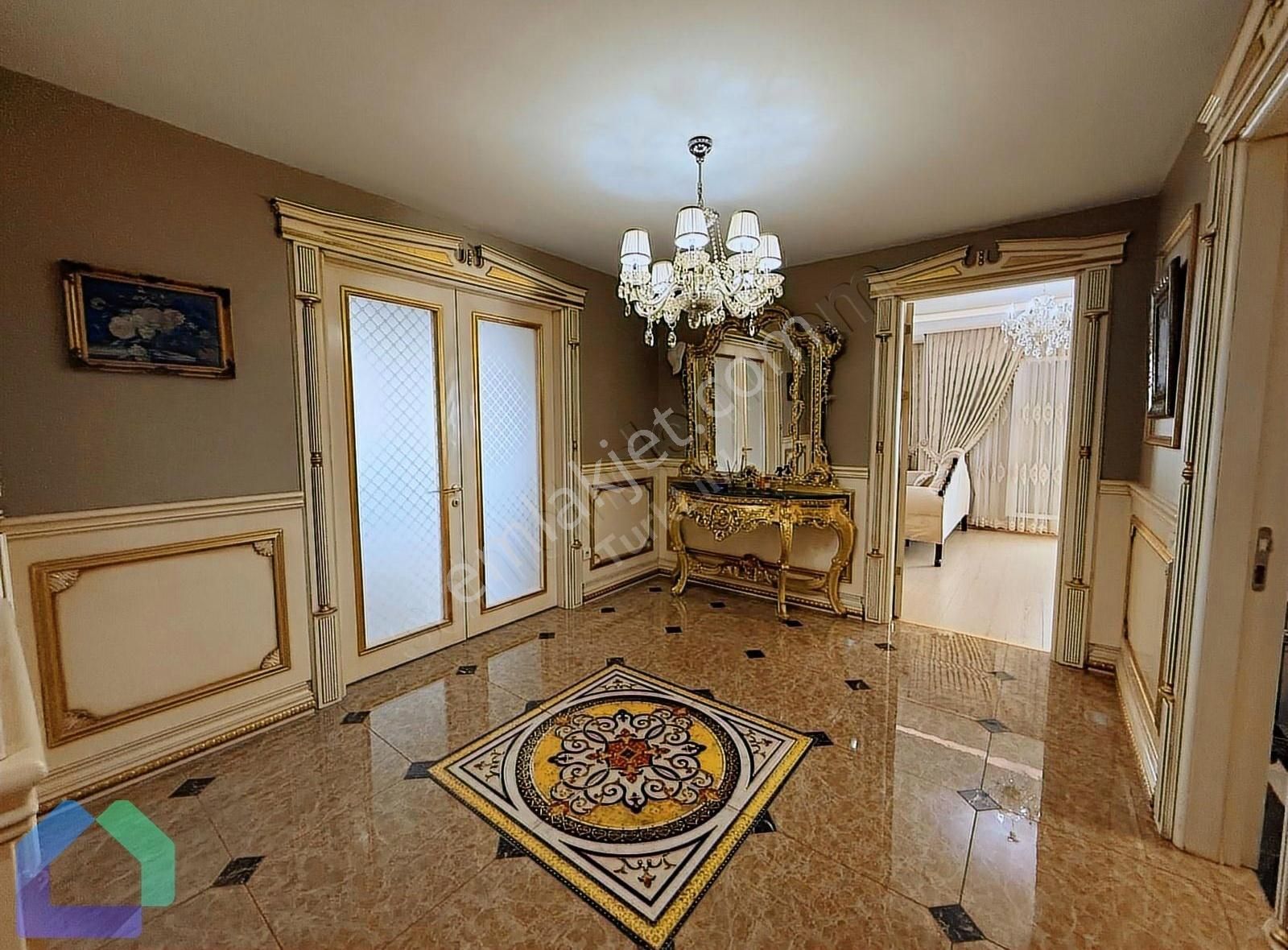 Beylikdüzünde 420 M² Villa Konforunda 4+2 Lüks Dubleks - Görsel 35